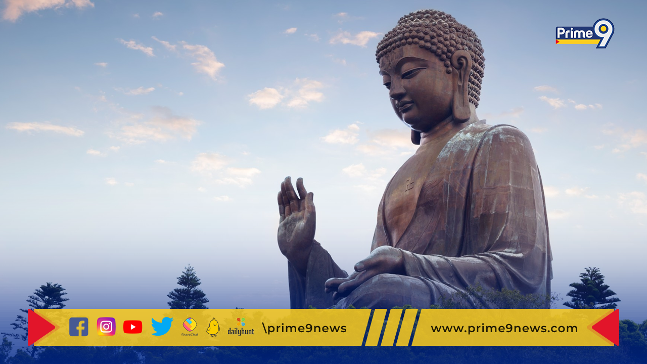 Buddha statue: ఇంట్లో ఈ చోట బుద్ద విగ్రహం పెట్టుకుంటే మంచిది!