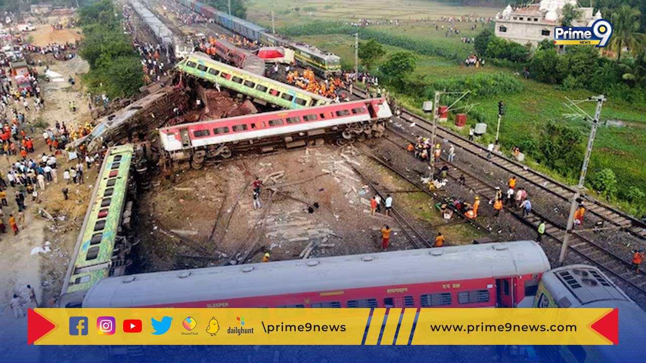 Railway safety parameters: రైల్వేలో భద్రతా పరామితులపై న్యాయ సమీక్షను కోరుతూ  సుప్రీంకోర్టులో పిల్ దాఖలు